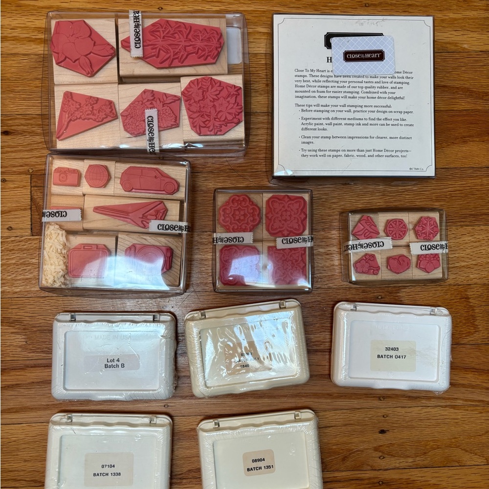 New Rubber Stamps Set with Ink Pads - Picture 2 of 2